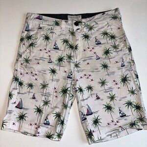 Free Planet Men’s Size 32 Shorts Tropical Print Palm Trees Sailboats